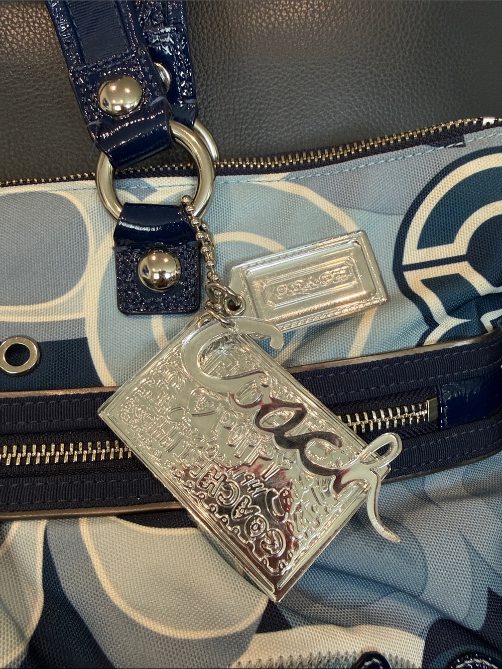 Coach Poppy Tote Navy and Light Blue Signature Tote excellent condition - Picture 2 of 14